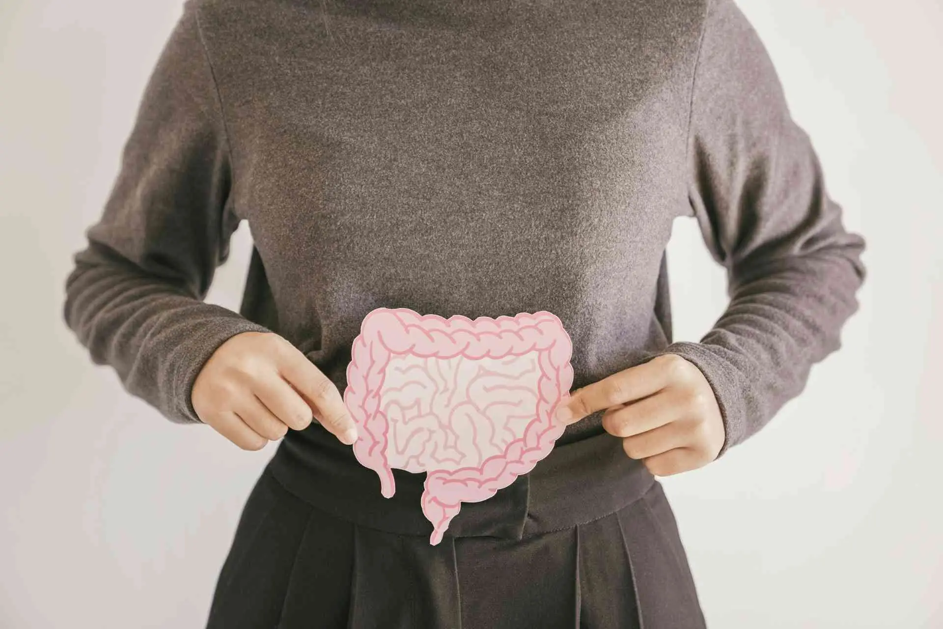 Colon irritabile? Ecco cosa mangiare e cosa evitare, per dire addio ai fastidi Immagine selezionata
