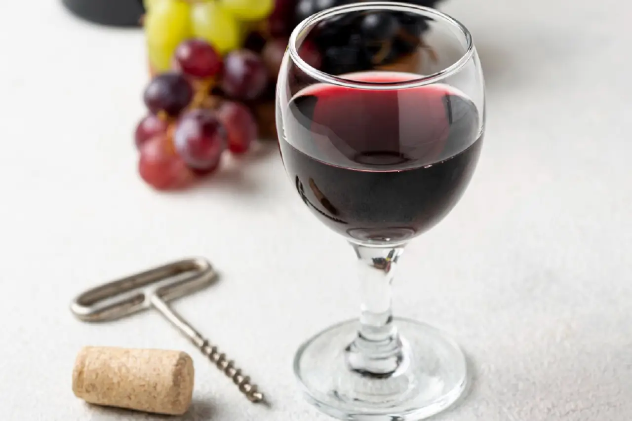 Crisi del vino? Ecco la rivoluzione che riaccende la speranza dei vigneti italiani Immagine selezionata