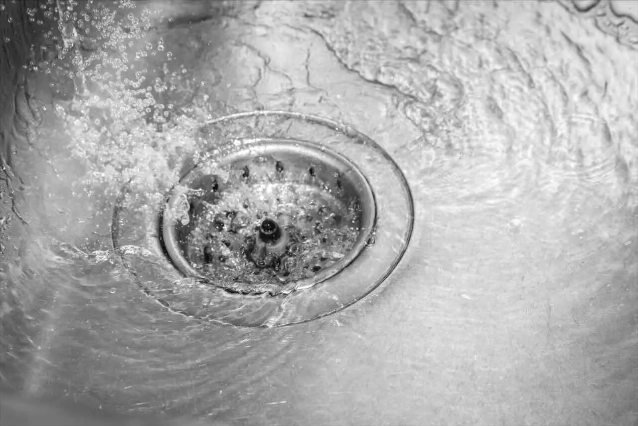 I metodi più efficaci per eliminare i cattivi odori dal lavandino